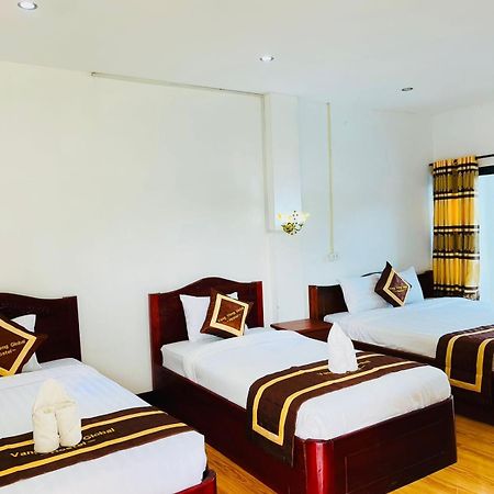 Alisona Hostel 万荣 外观 照片