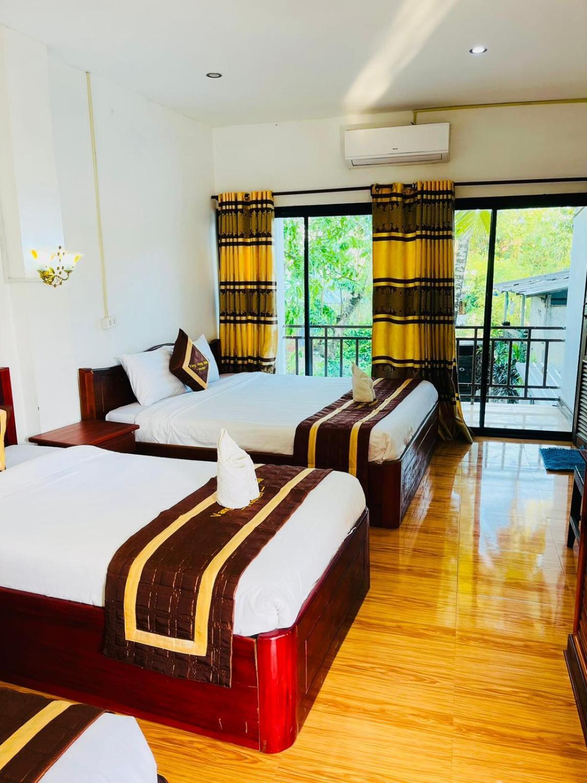 Alisona Hostel 万荣 外观 照片