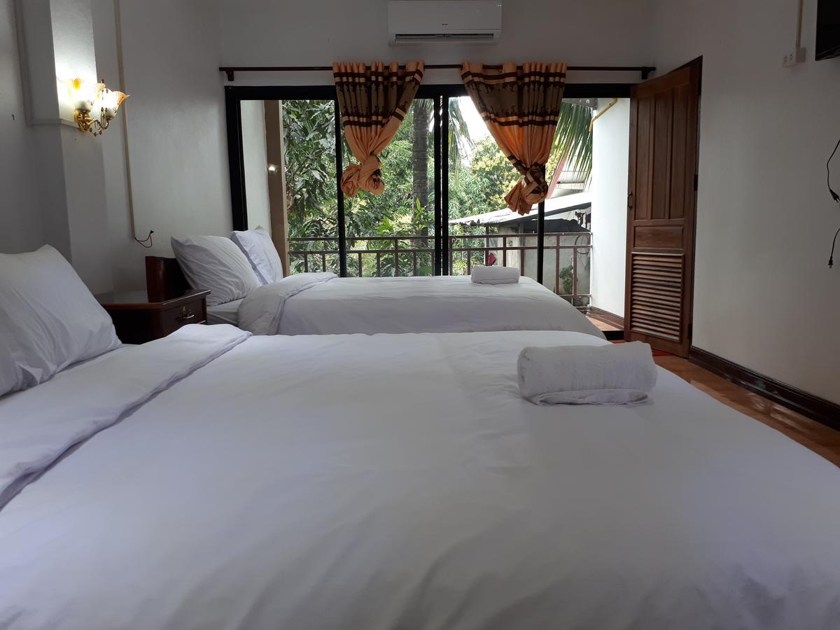 Alisona Hostel 万荣 外观 照片