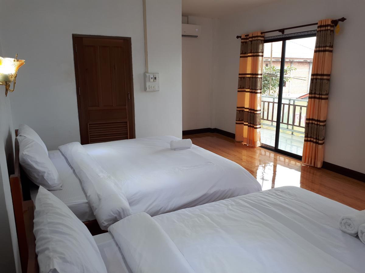 Alisona Hostel 万荣 外观 照片